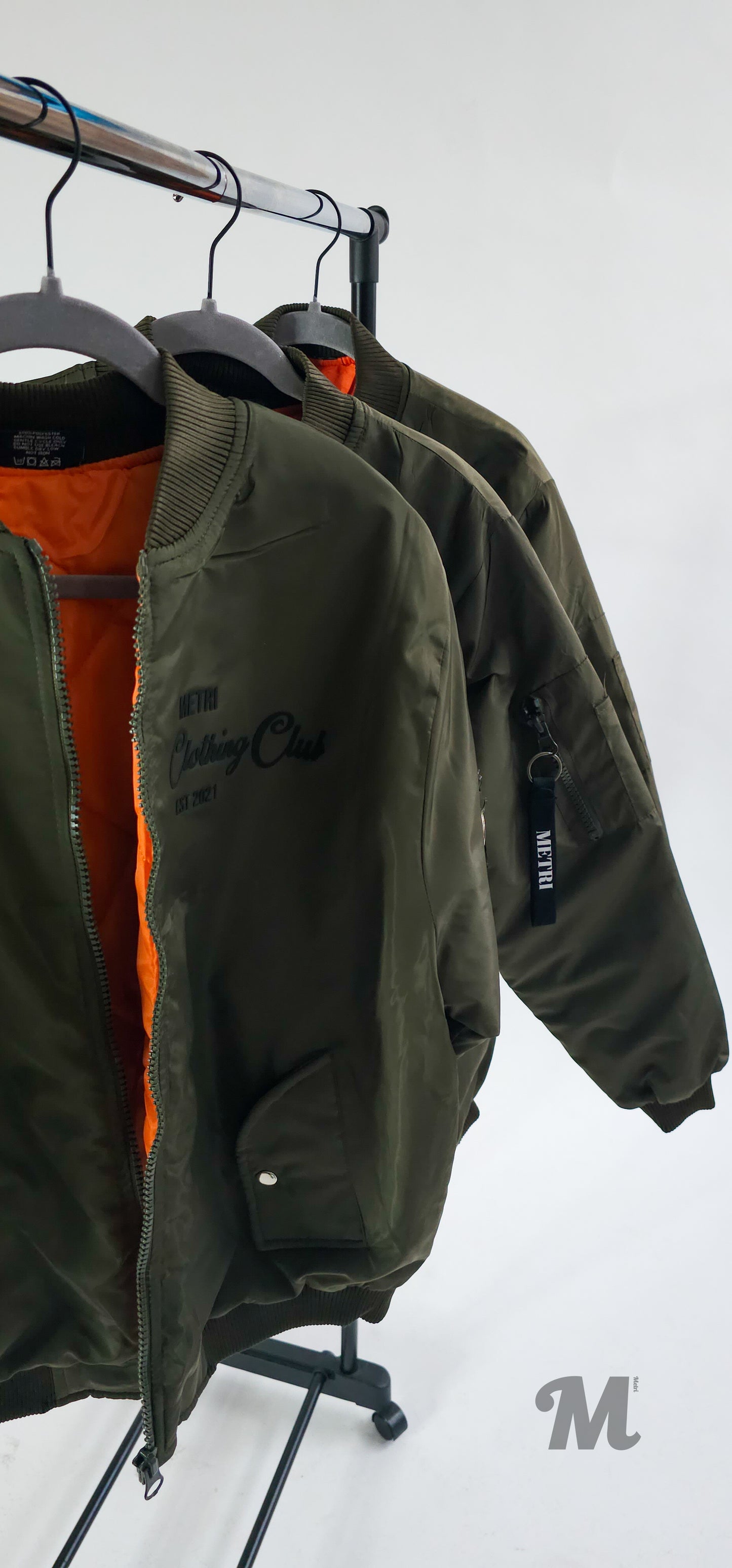 Metri Bomber: Olive