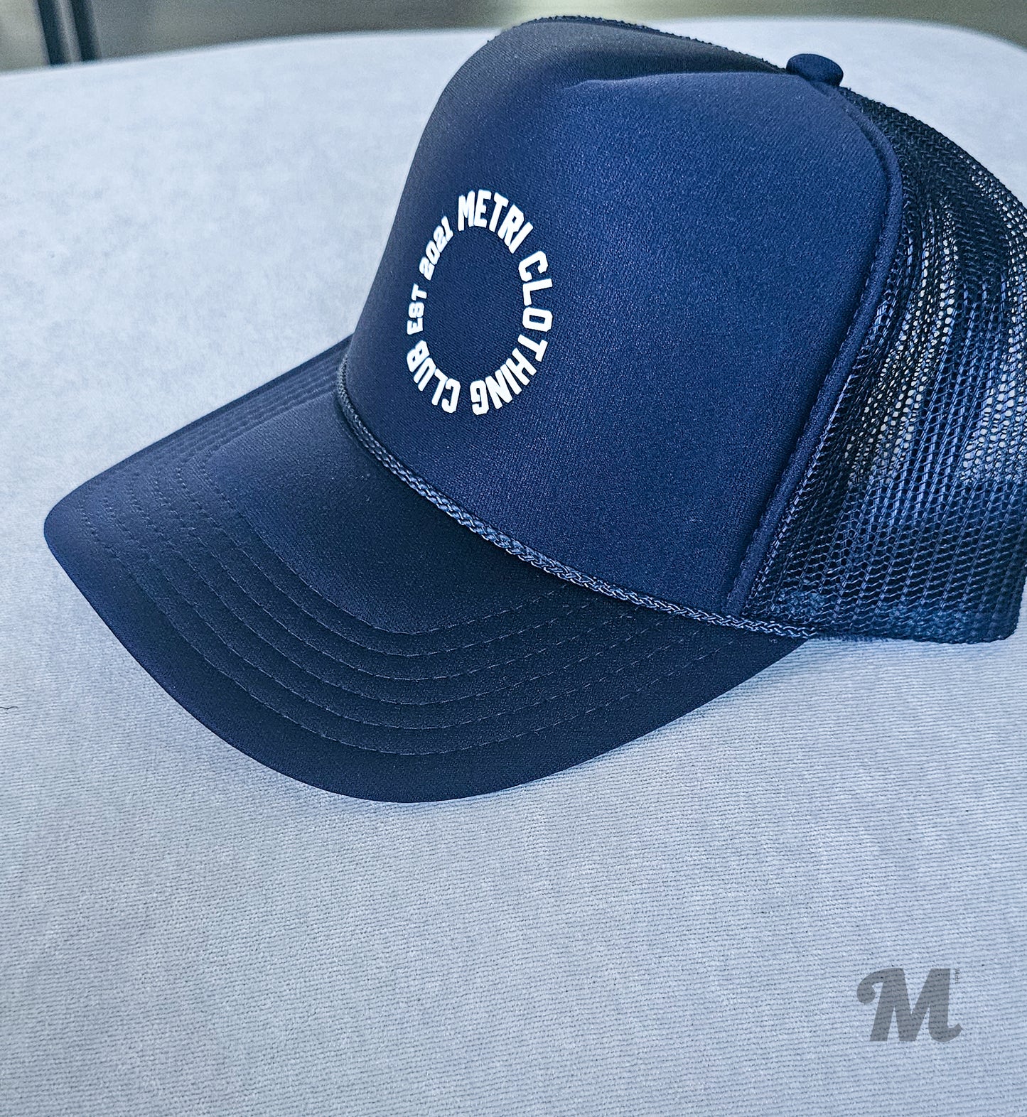 Metri Truck: Clothing Club (Navy Blue)