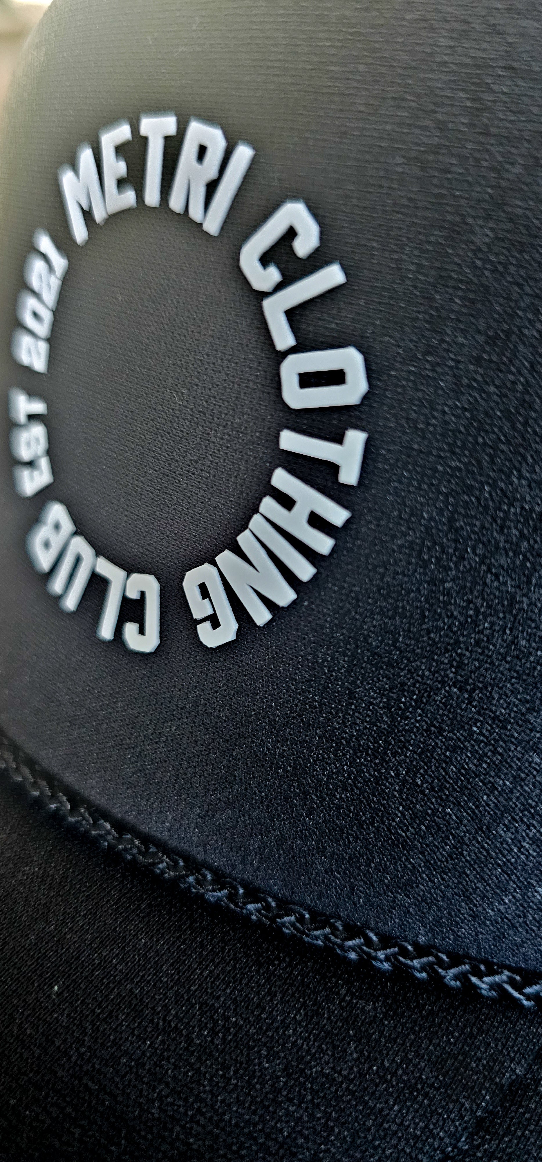 Metri Truck: Clothing Club (Black)