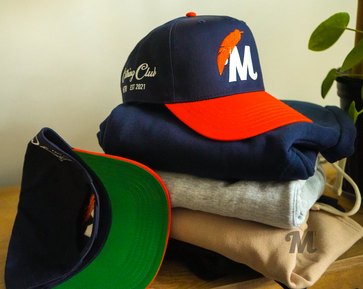 Metri Feather logo Snapback (Navy/Orange)