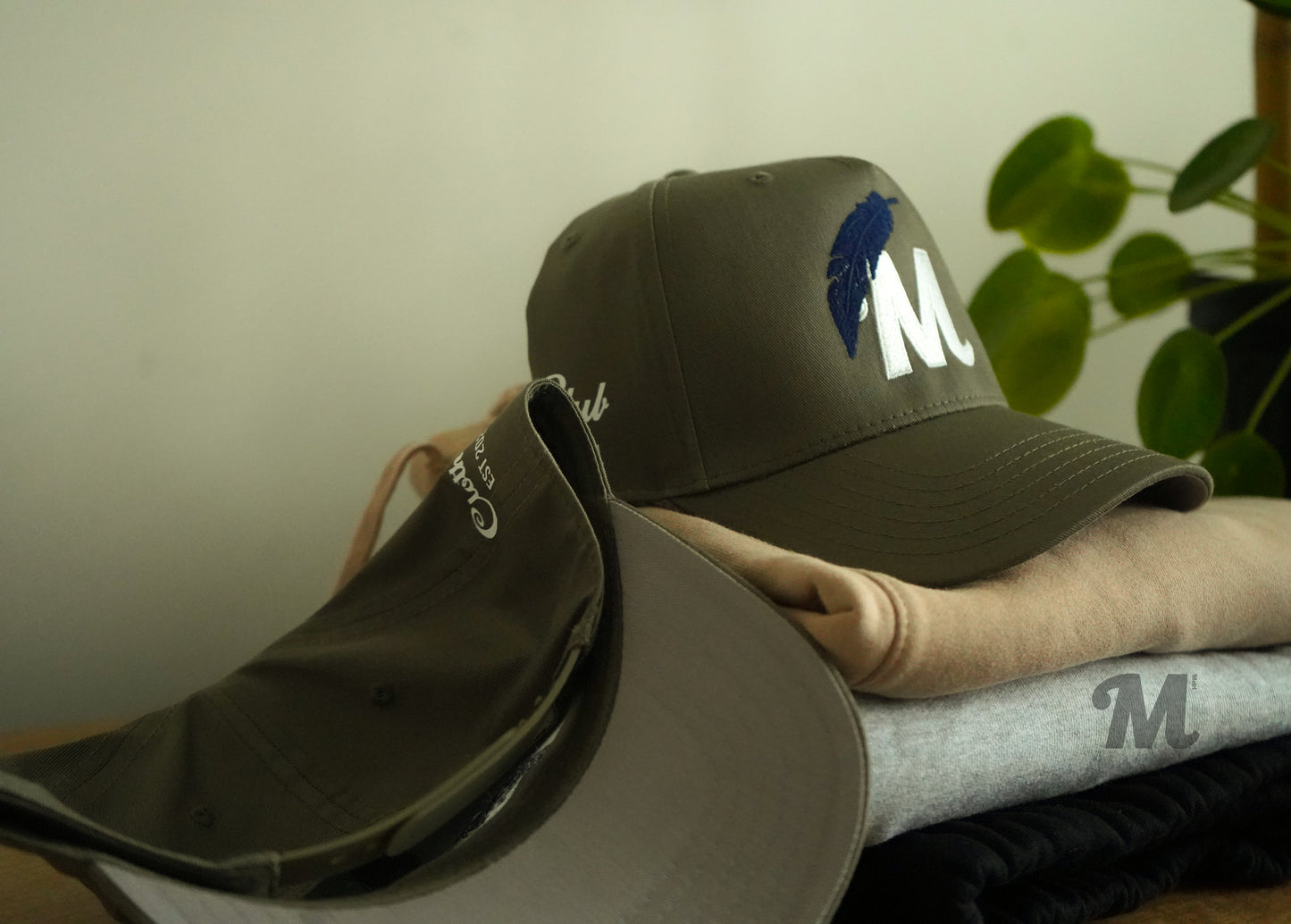 Metri Feather logo Snapback (Olive)