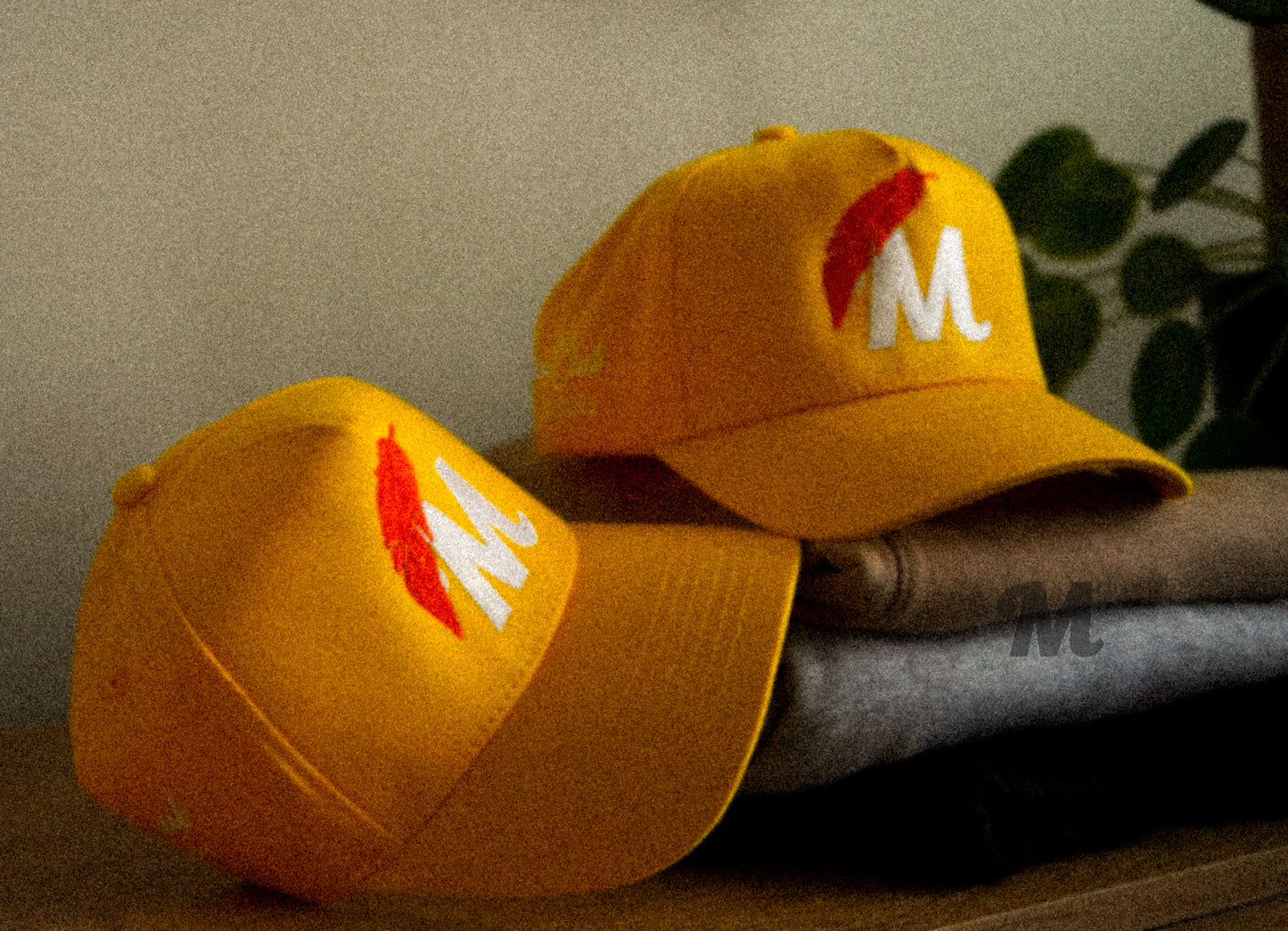 Metri Feather logo Snapback (Yellow/Orange)