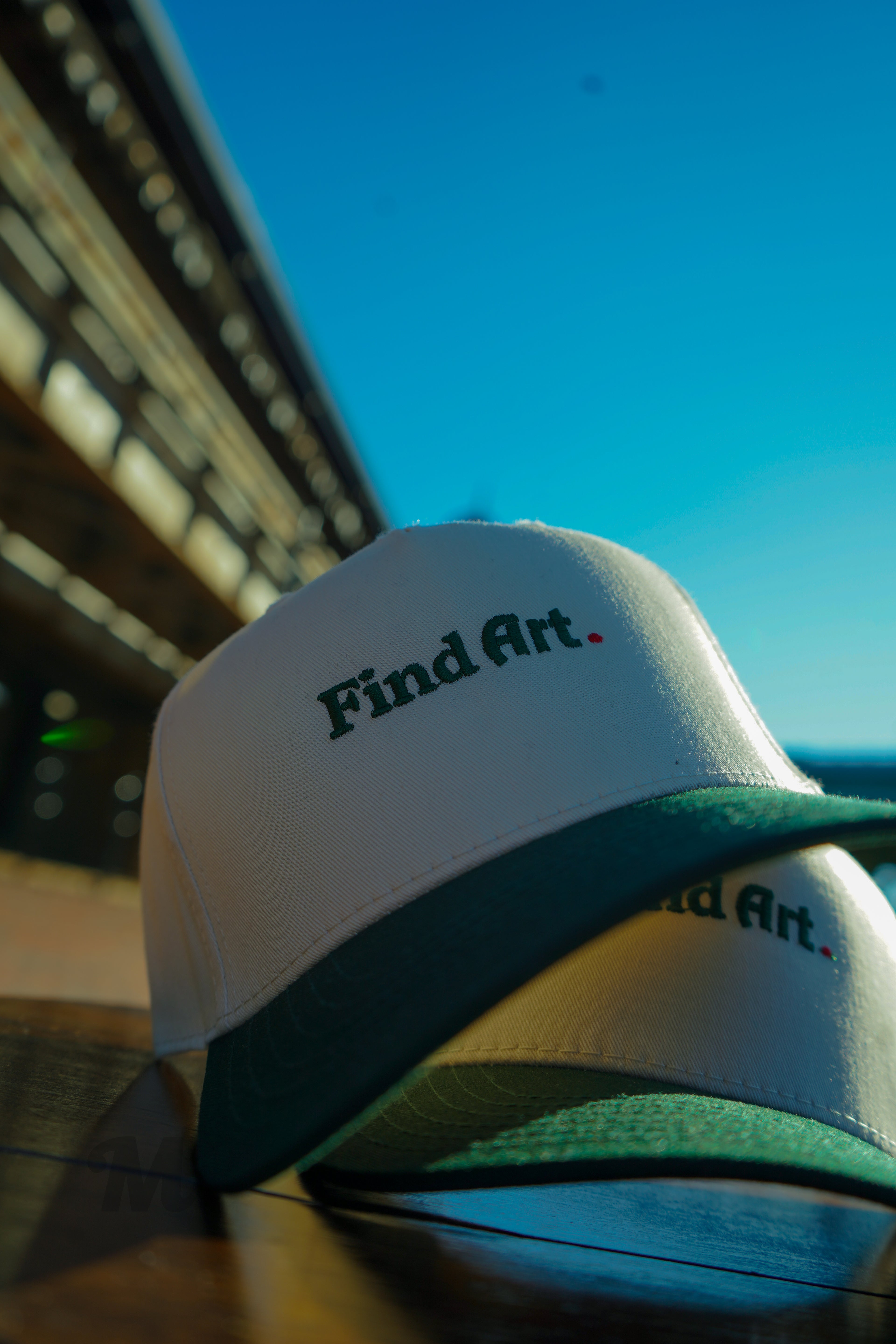 Find Art. (Neutral / Green)