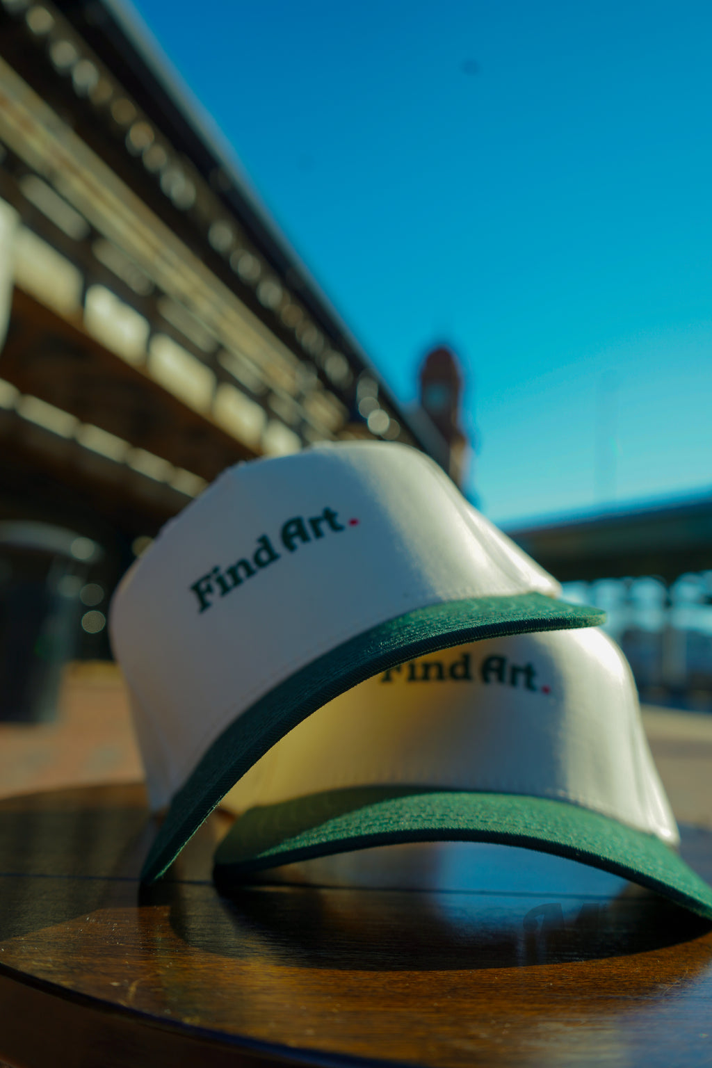 Find Art. (Neutral / Green)