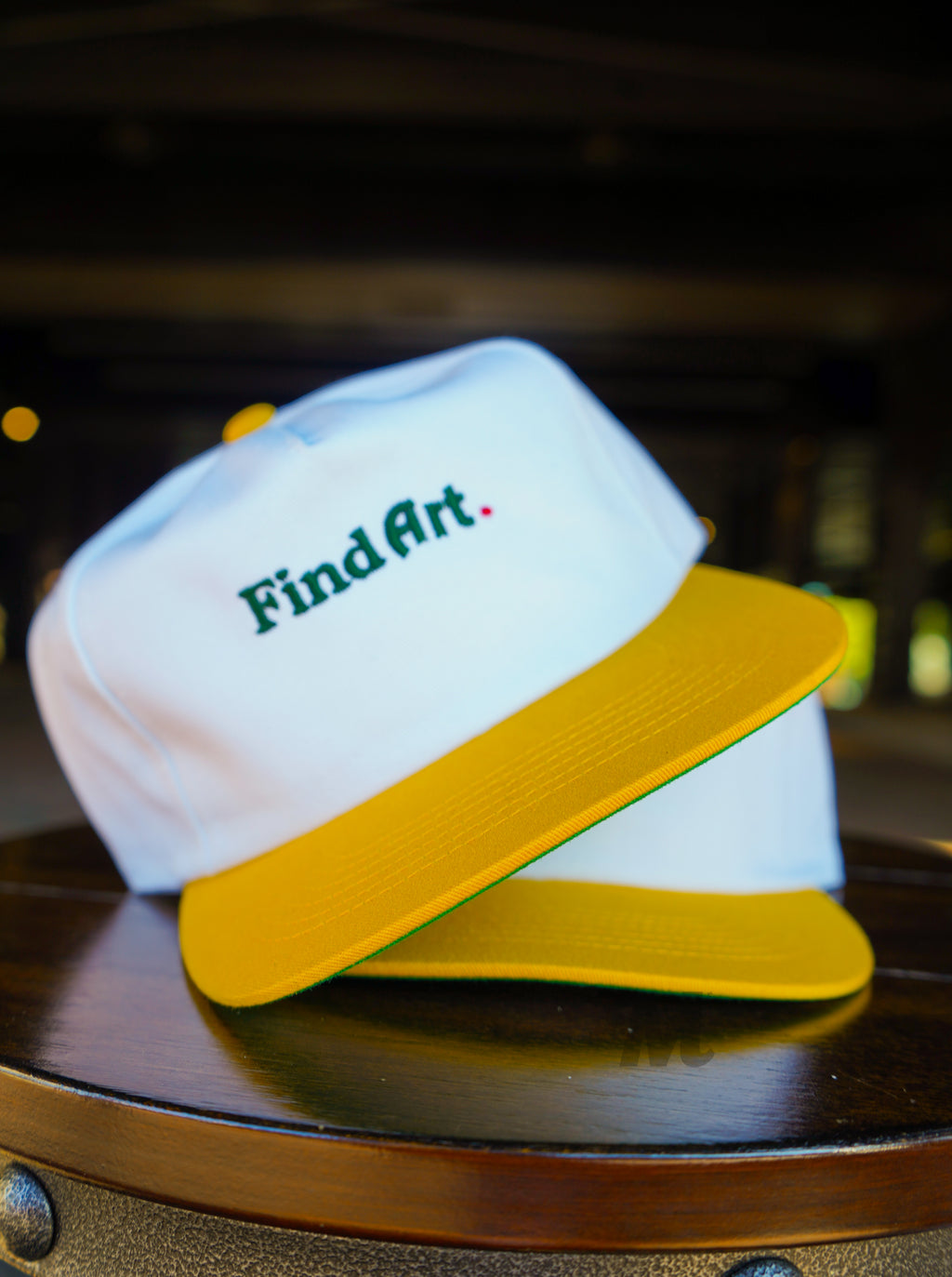 Find Art. (White/ Yellow)