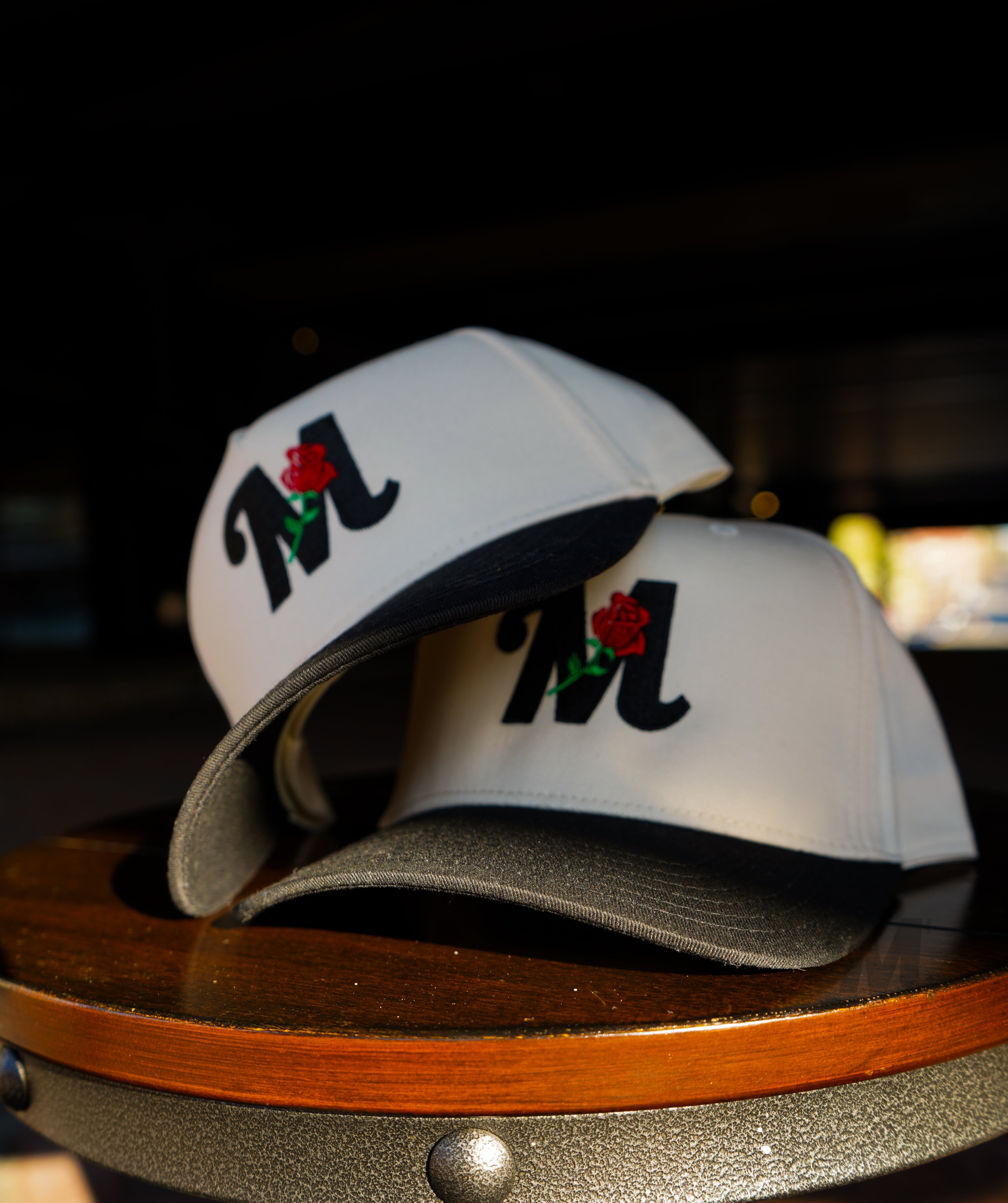 Metri Rose Logo (Neutral/ Black)