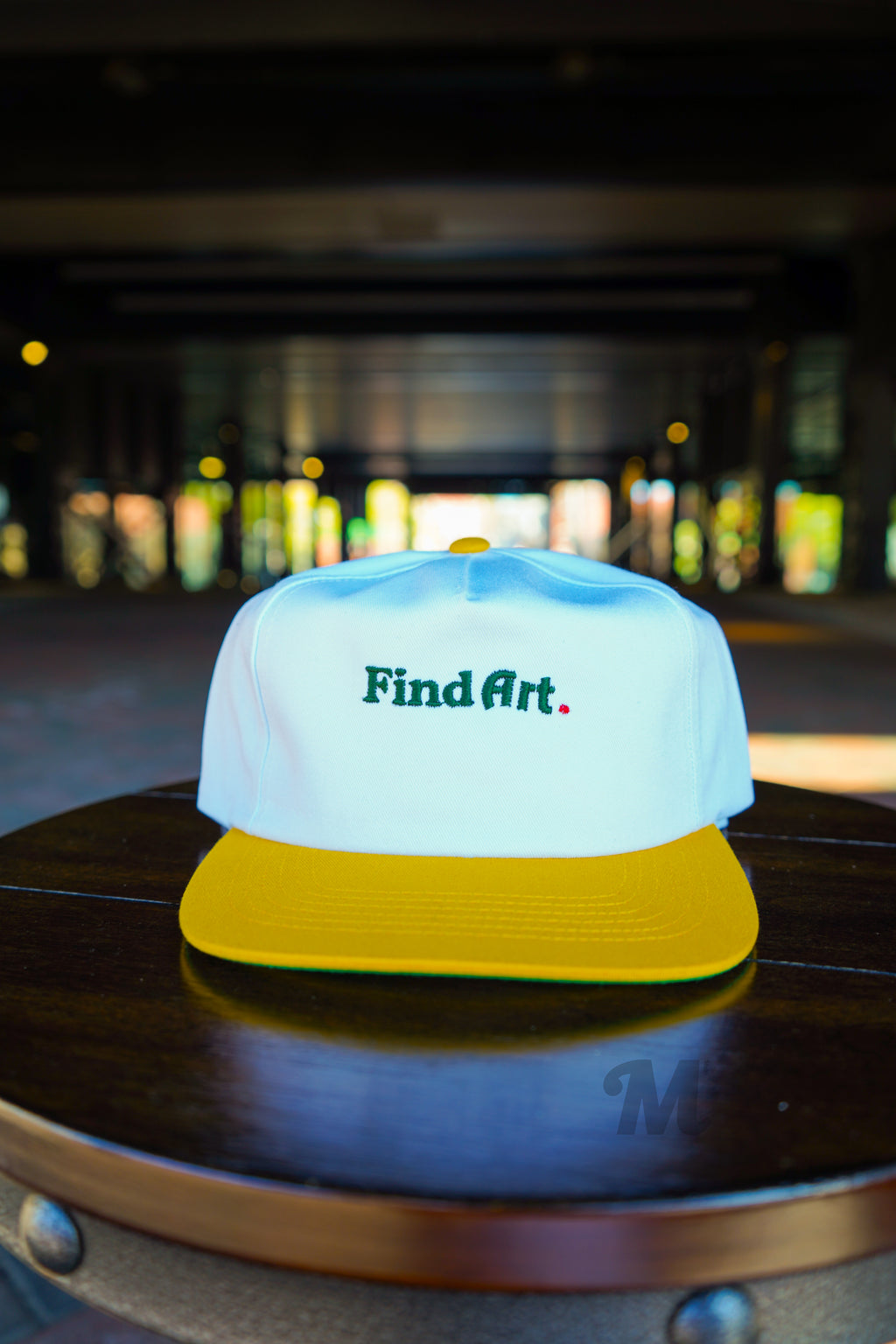 Find Art. (White/ Yellow)