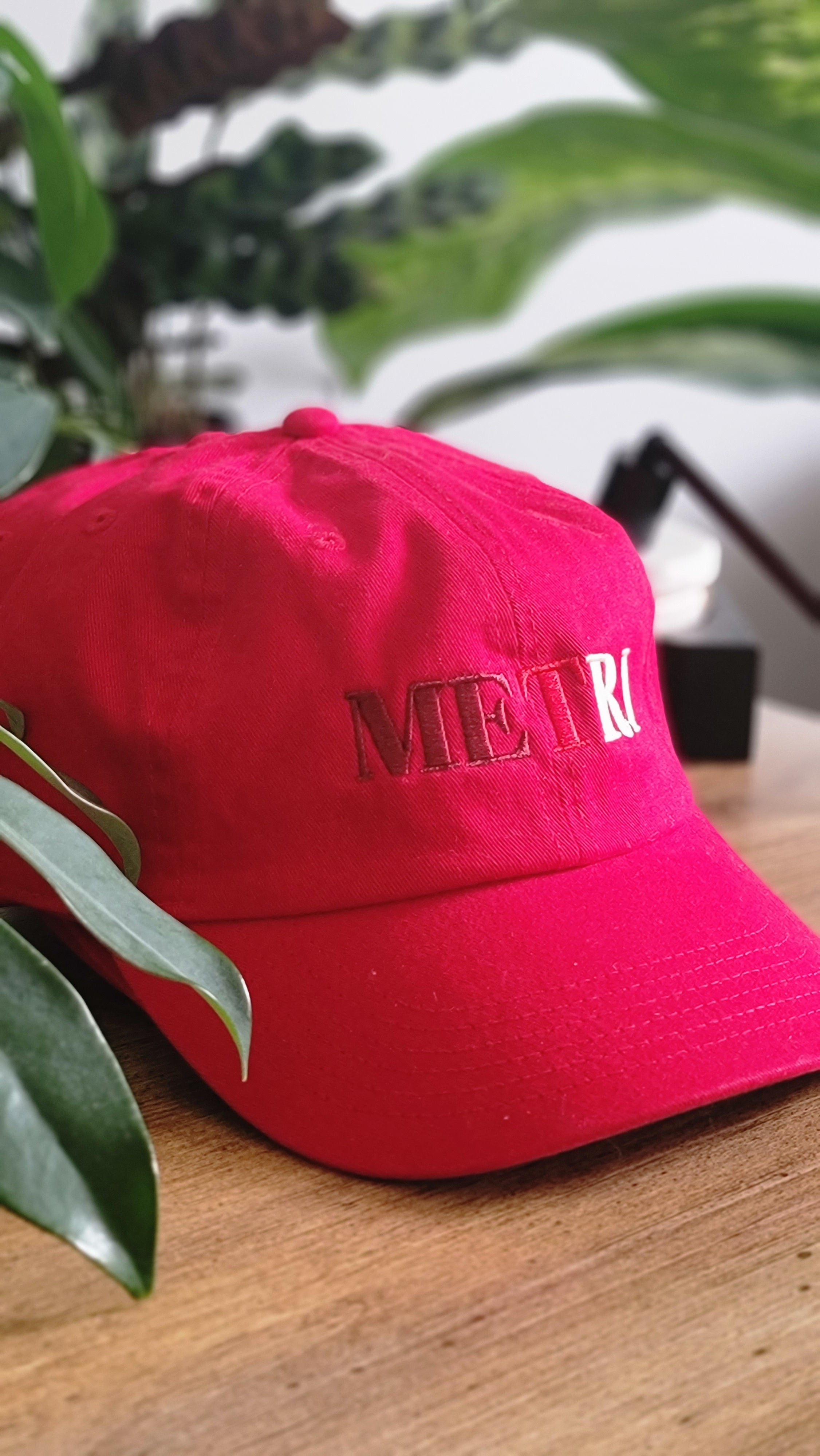 Metri Dad Hat: RedEye