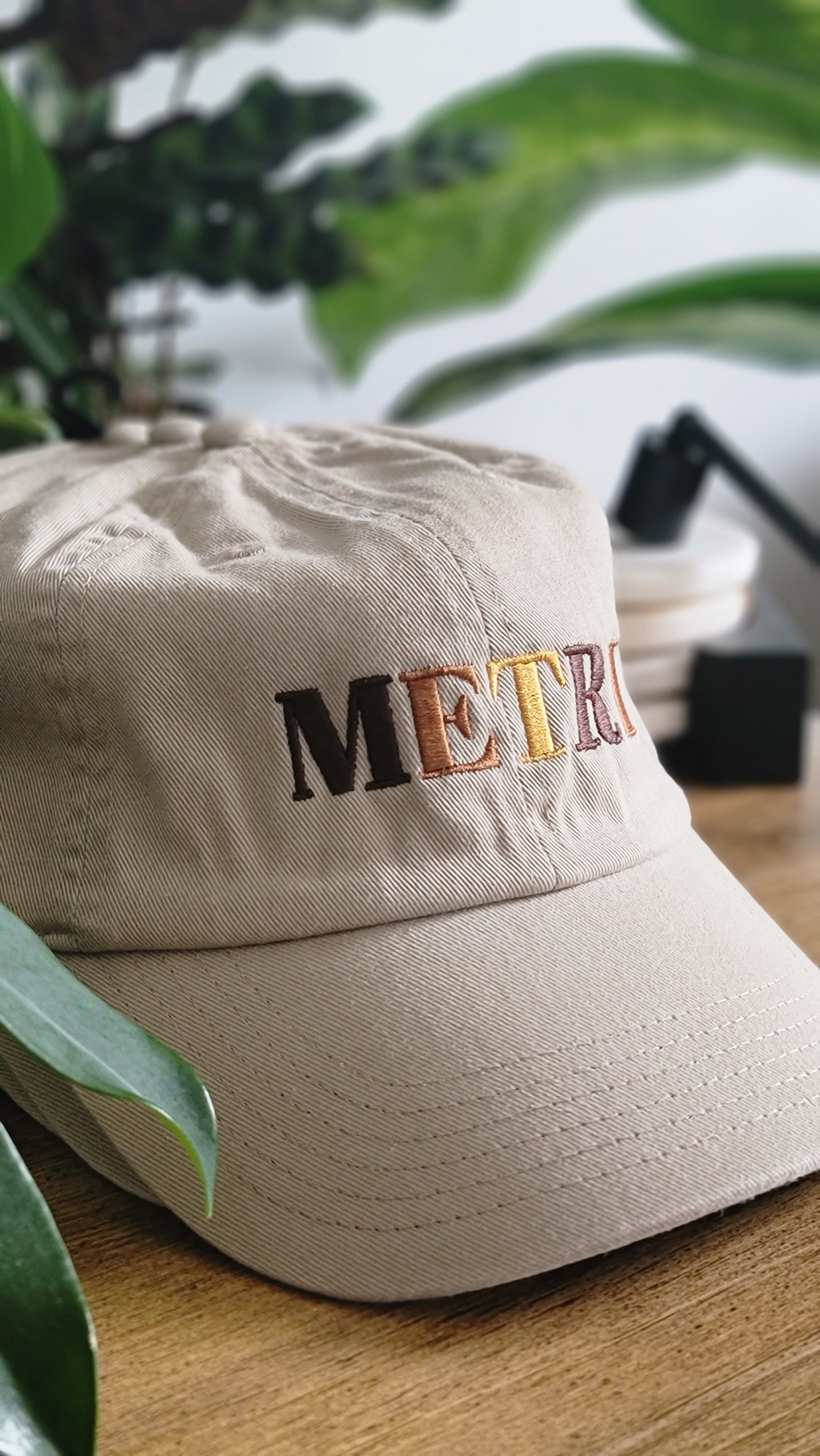 Metri Dad Hat: Sand