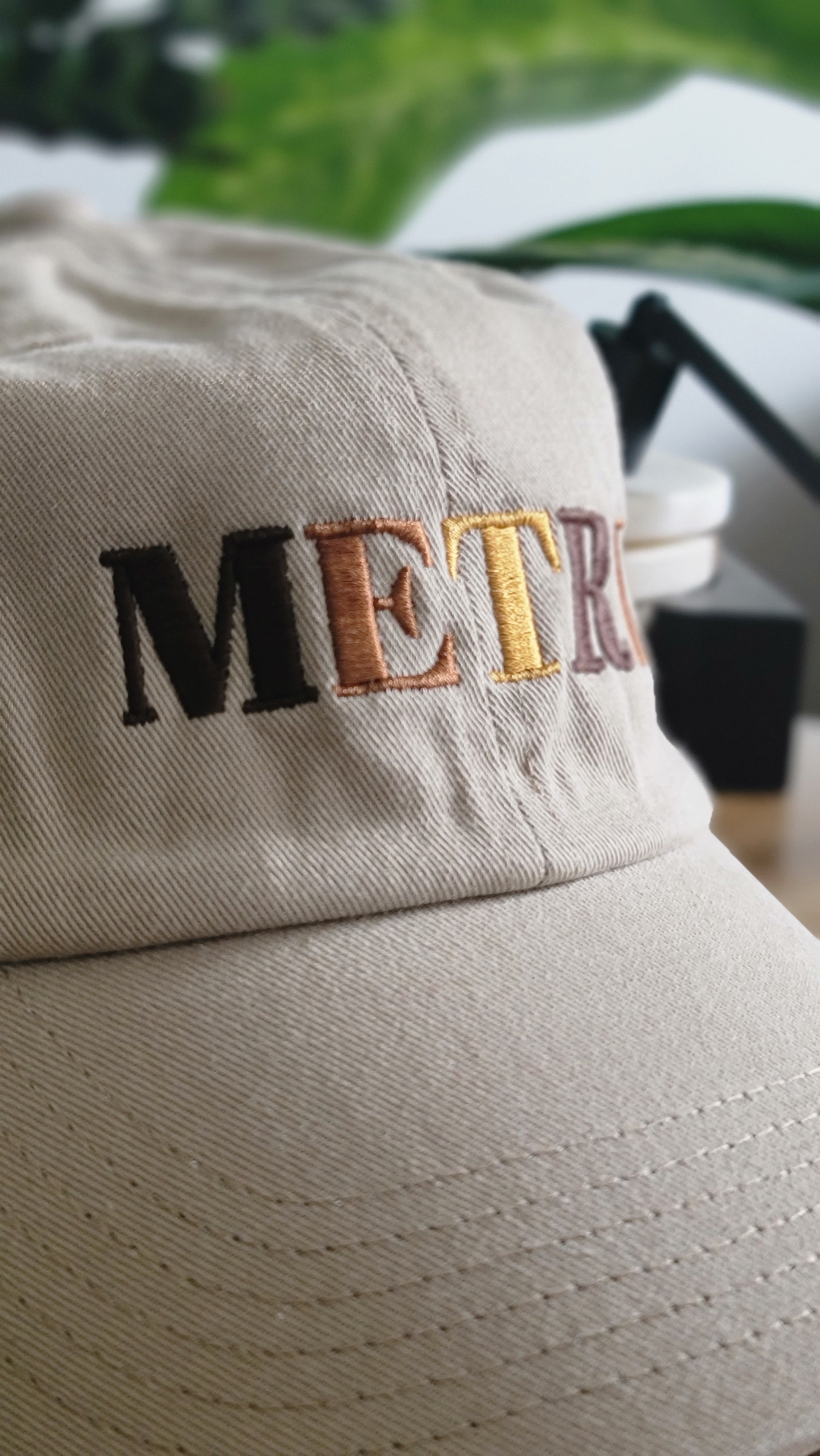 Metri Dad Hat: Sand