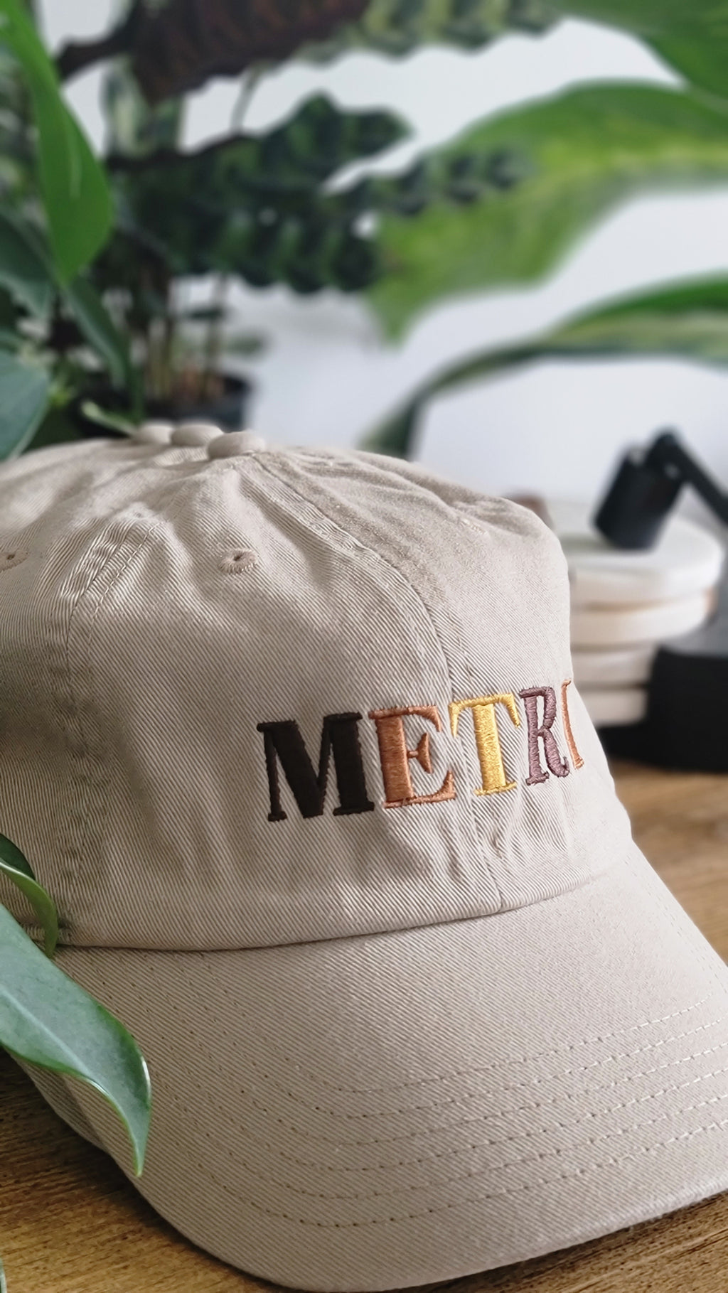 Metri Dad Hat: Sand