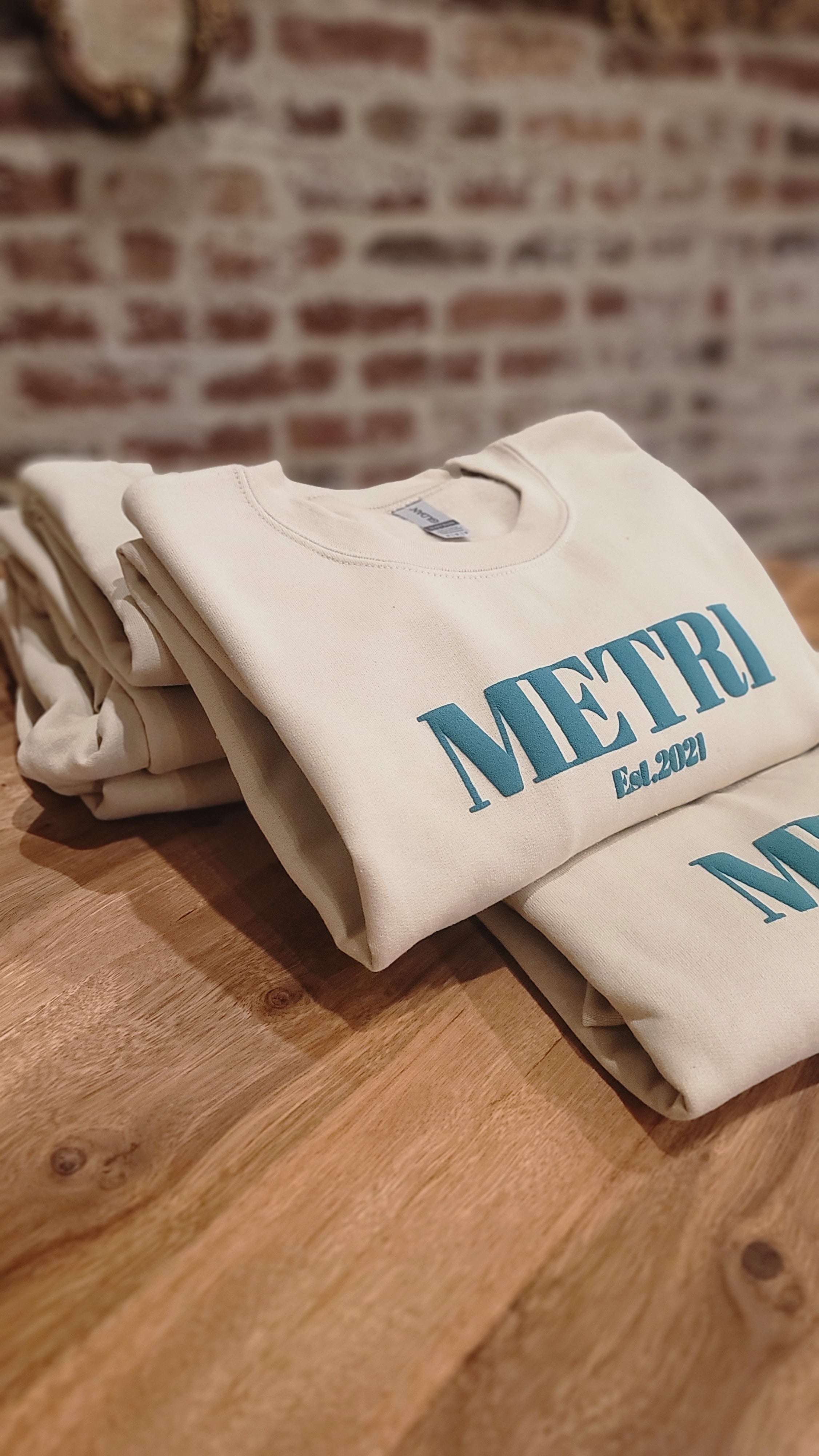 Metri Crewneck: Sand