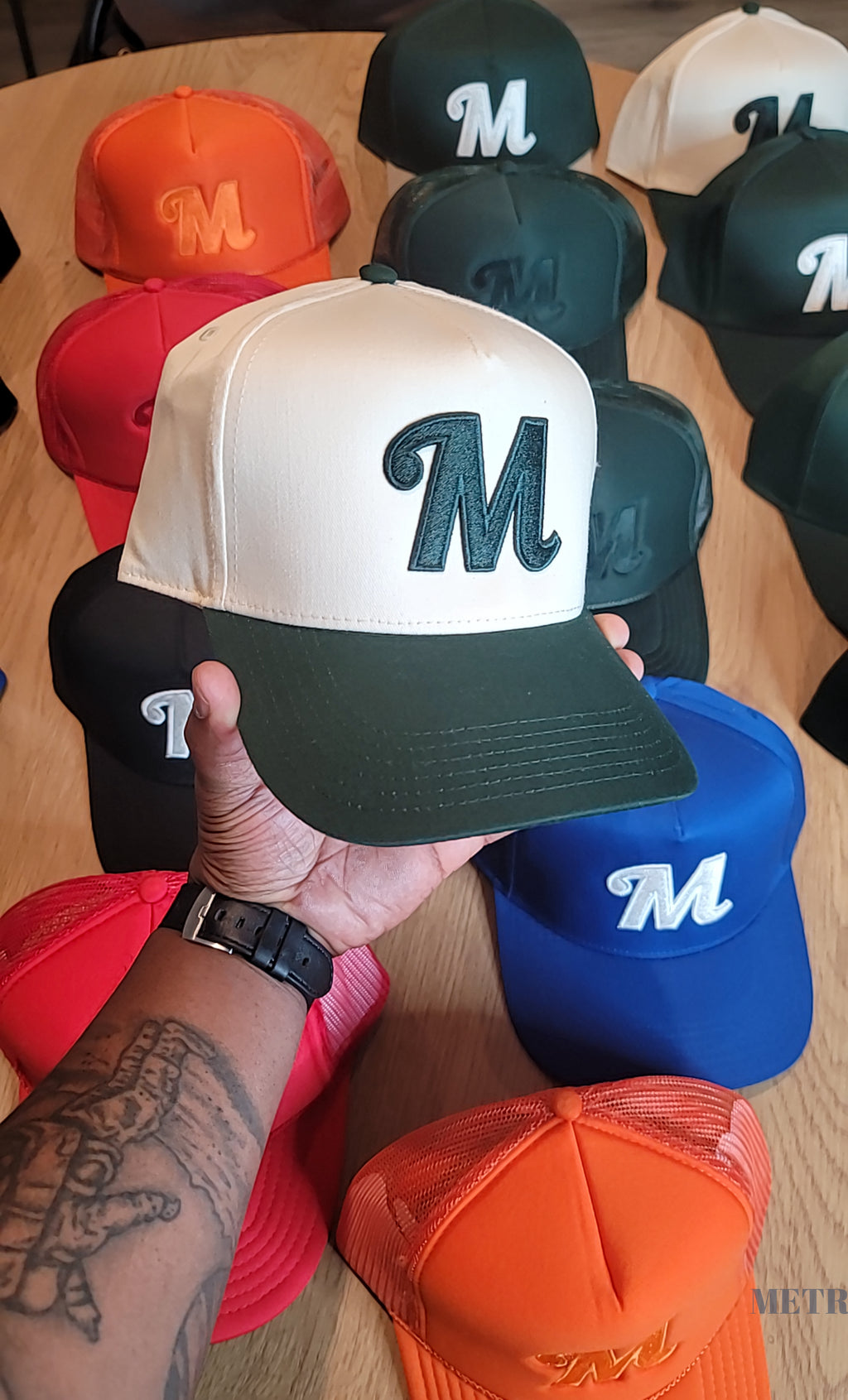 Metri Forest Green/White